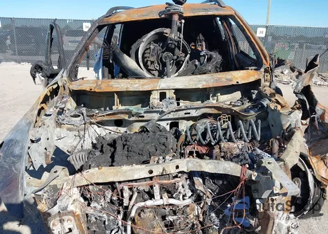 2016 Jeep Cherokee Altitude z USA, uszkodzony, nr VIN 1C4PJMCS4GW185385